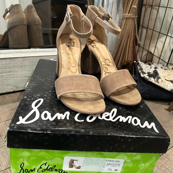 SAM EDELMAN SUEDE BLOCK HEELS! Only worn once! - Picture 3 of 7